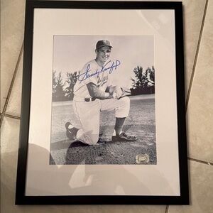 - Brooklyn  Dodgers Sandy Koufax  autographed 8x10 photo